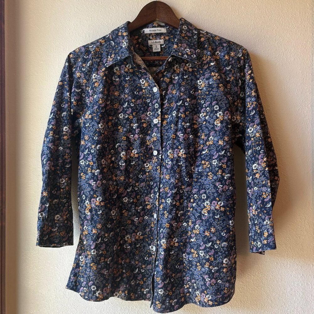 LL Bean Wrinkle Free Navy Blue Ditsy Floral 100% Cotton Shirt Size M Timeless